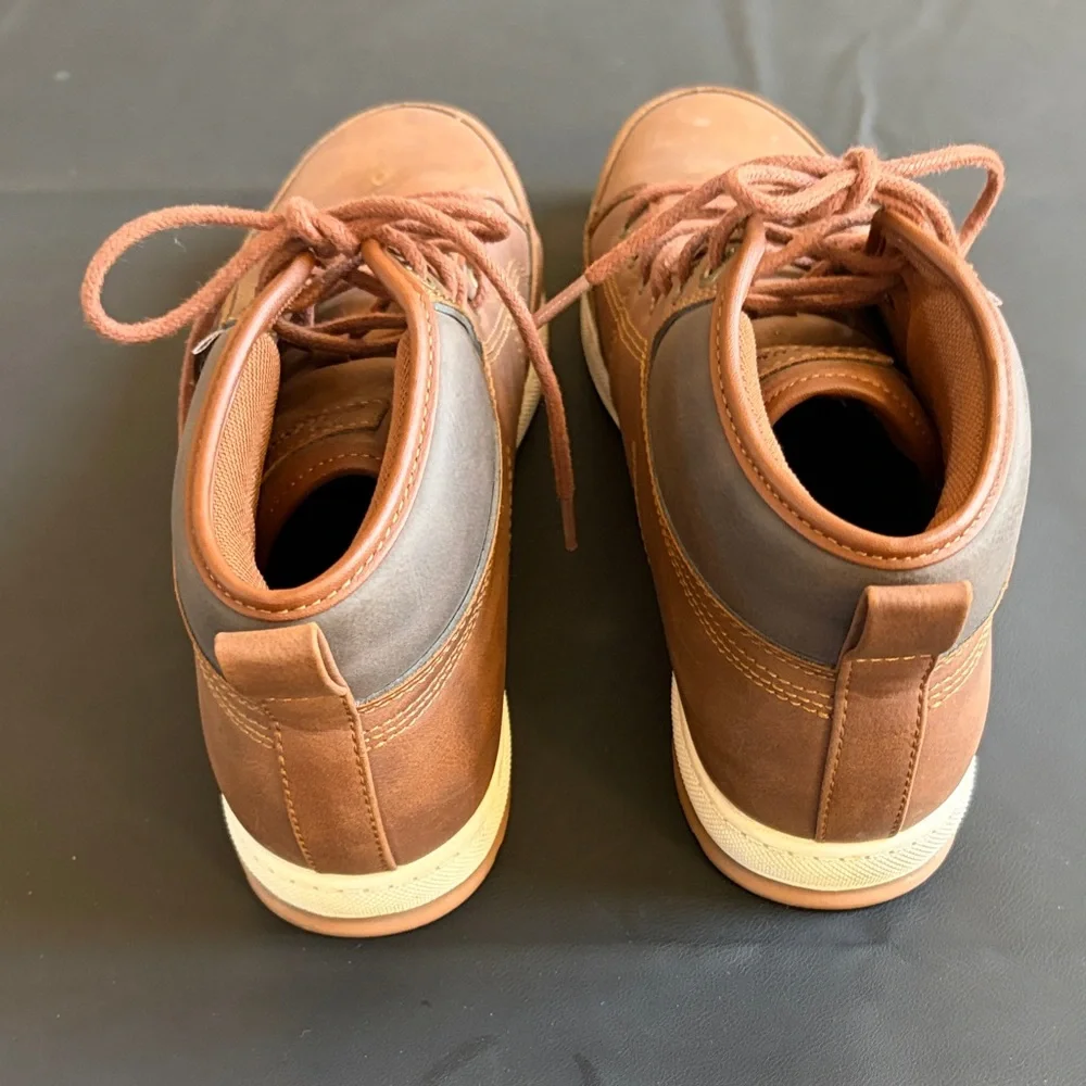 G.H. Bass Brown High Top Casual Sneakers Men’s Size 10 Lace Up Comfort Shoes